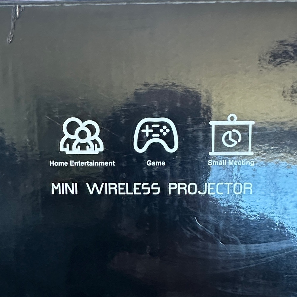 GoXMGo Wireless Home Projector - Picture 10 of 11